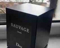 Ətir Christian Dior Sauvage