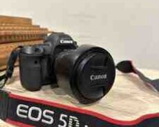 Fotoaparat Canon 5D mark iv Lens 24-105 f.4