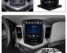 Chevrolet Cruze tesla Monitor