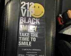 Carolina Herrera 212 VIP Black Smiley ətri